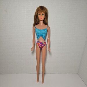 Vintage Mod Brunette Standard Straight Leg Barbie Doll Original Suit TNT Face 67